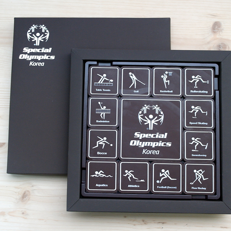 4X4 Layout Chocolate Ensemble Premium Packaging
